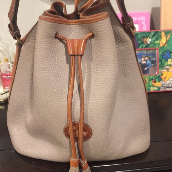 Dooney & Bourke vintage all leather bucket bag GHW - Picture 2 of 11